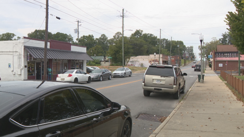 business-owners-excited-for-potential-boost-brought-on-by-large-streetscaping-project-in-anniston