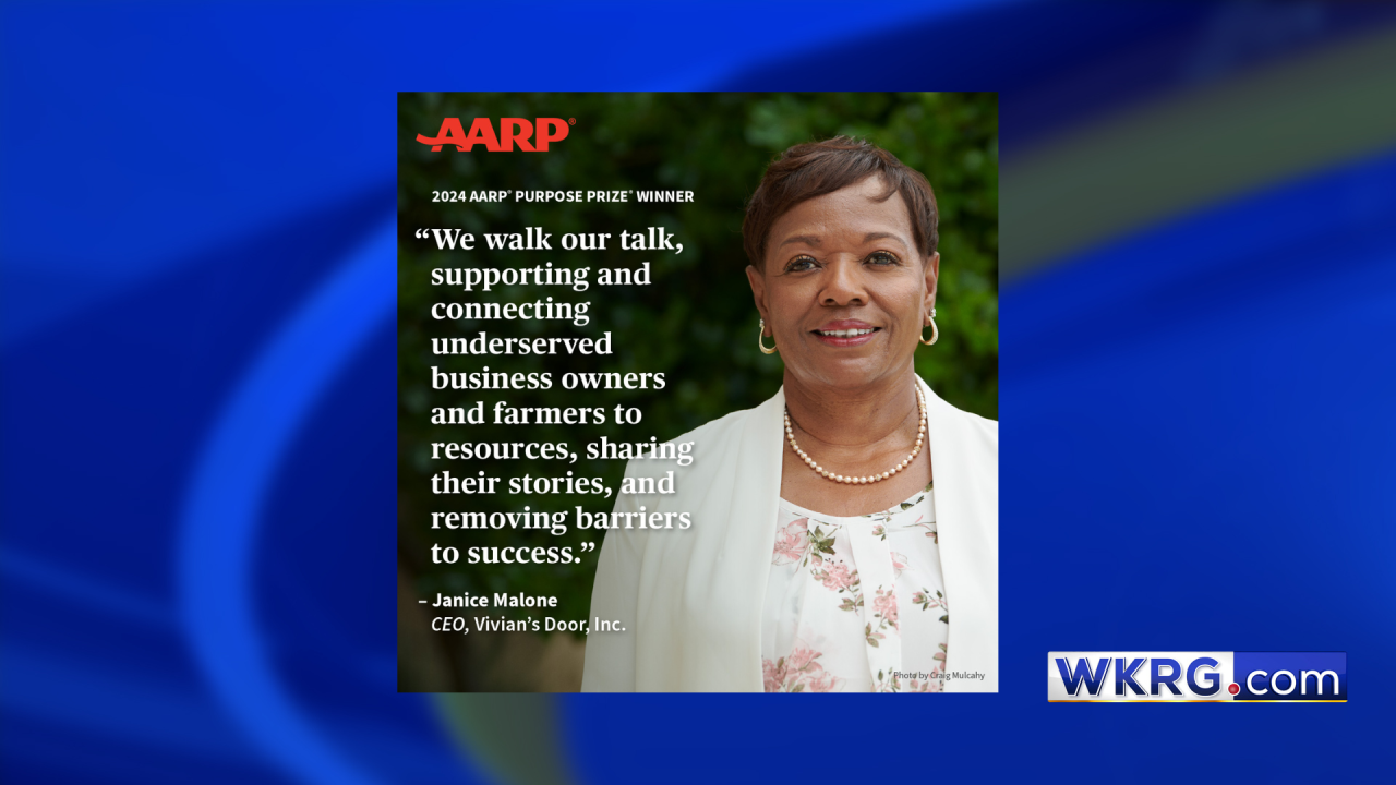 mobile-woman-receives-aarp-award-for-elevating-minority-owned-businesses-|-wkrg