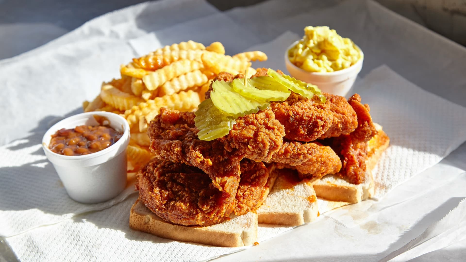 nashville-hot-chicken-is-everywhere,-but-it’s-still-at-the-heart-of-its-hometown’s-culture
